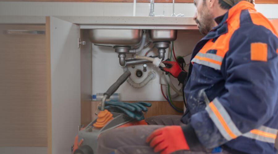 Leak Detection in Elizabeth, IL